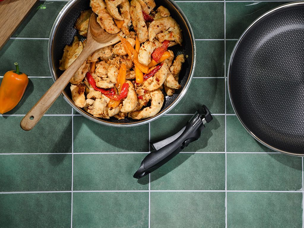 BAK PAN  MET AFNEEMBARE HANDGREEP SET 26CM - 7